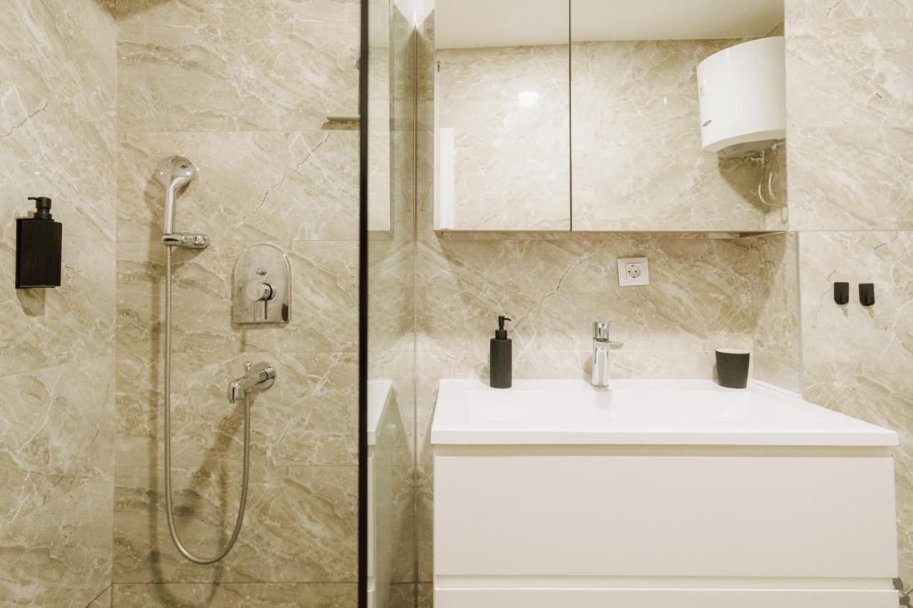 Boutique Apartment מוסטר מראה חיצוני תמונה